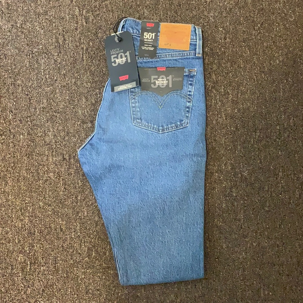 BRAND NEW: Levi’s 501 Skinny
